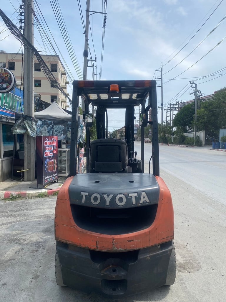 รถโฟล์คลิฟท์มือสอง TOYOTA 8FD30