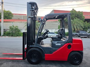 รถโฟล์คลิฟท์มือสอง TOYOTA 8FD25V60 MT