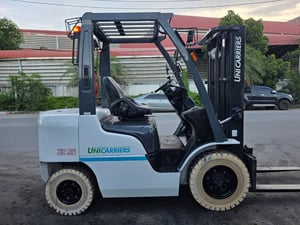 รถโฟล์คลิฟท์มือสอง UNICARRIERS Y1F2 