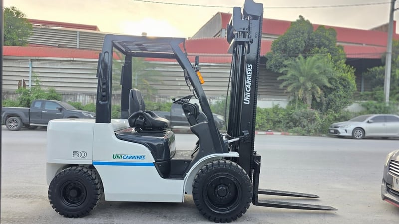 รถโฟล์คลิฟท์มือสอง Unicarriers 3 ตัน