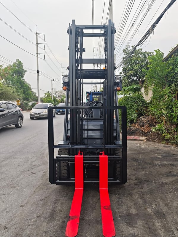 รถโฟล์คลิฟท์มือสอง TOYOTA 8FD25V40 MT - Side Shift รถโฟล์คลิฟท์มือสอง TOYOTA 8FD25V40 MT - Side Shift
