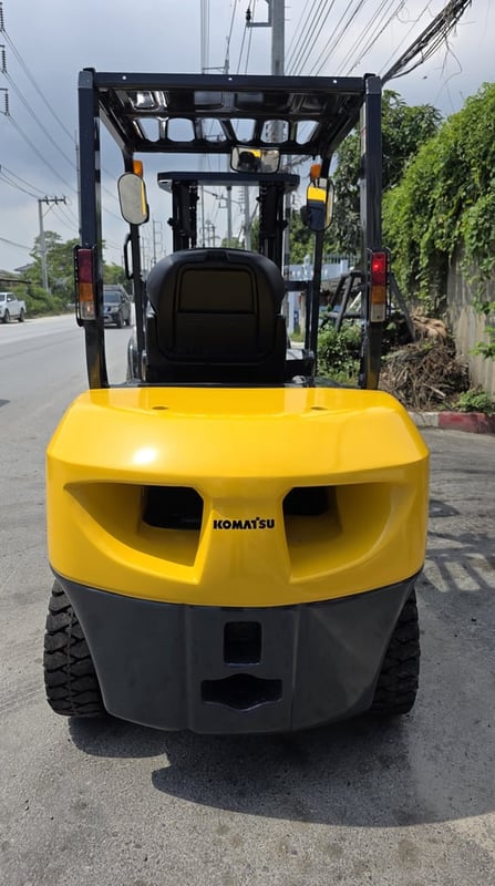 รถโฟล์คลิฟท์มือสอง KOMATSU FD30T-17