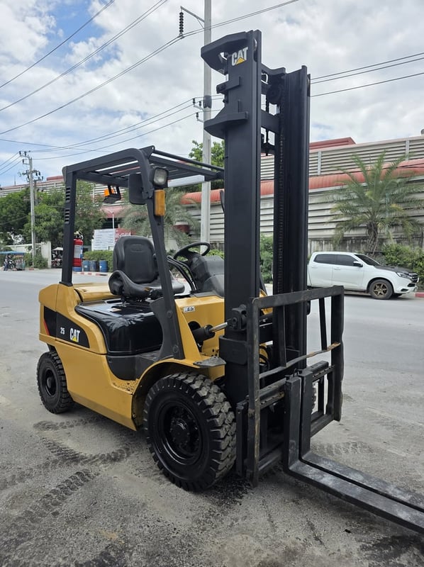 รถโฟล์คลิฟท์มือสอง CAT DP25NT