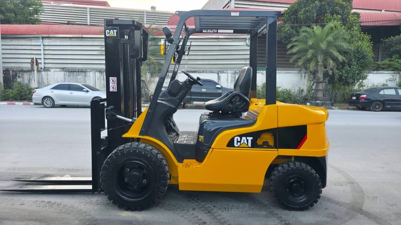 รถโฟล์คลิฟท์มือสอง CAT DP30NT