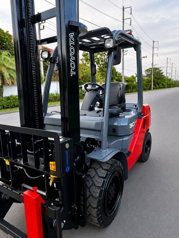 รถโฟล์คลิฟท์มือสอง TOYOTA 8FD30V50 MT - Hinge Fork รถโฟล์คลิฟท์มือสอง TOYOTA 8FD30V50 MT - Hinge Fork