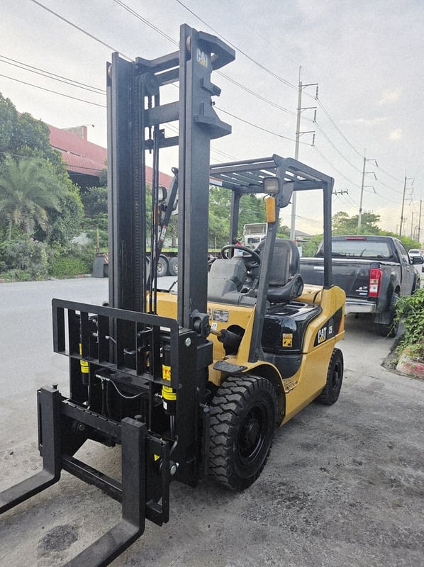 รถโฟล์คลิฟท์มือสอง CAT DP25NT