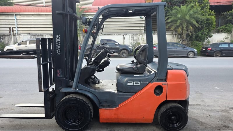 รถโฟล์คลิฟท์มือสอง TOYOTA 8FD20