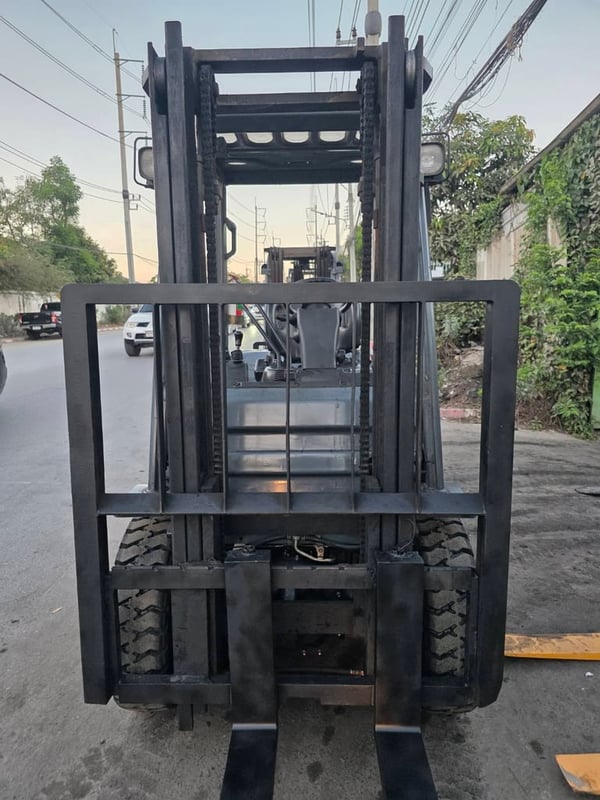 รถโฟล์คลิฟท์มือสอง TOYOTA 8FD25V30 MT