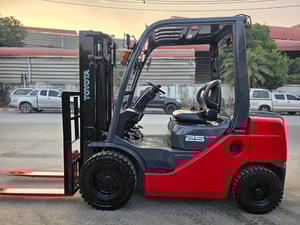 รถโฟล์คลิฟท์มือสอง TOYOTA 8FD25V30 AT - 12,xxx ชม.