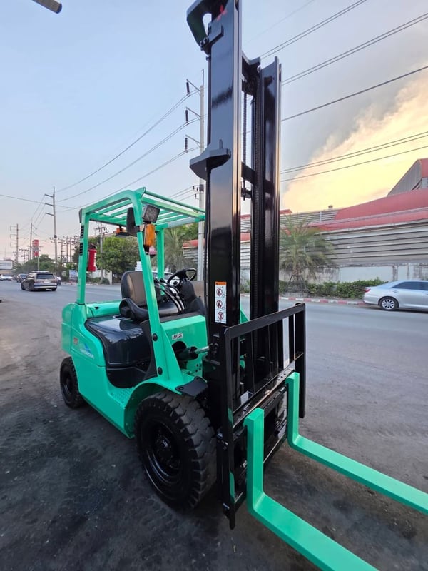 รถโฟล์คลิฟท์มือสอง MITSUBISHI GRENDIA FD25NT Side Shift รถโฟล์คลิฟท์มือสอง MITSUBISHI GRENDIA FD25NT Side Shift