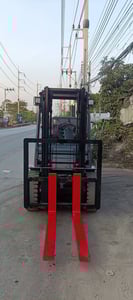 รถโฟล์คลิฟท์มือสอง TOYOTA 8FD30V30 MT รถโฟล์คลิฟท์มือสอง TOYOTA 8FD30V30 MT