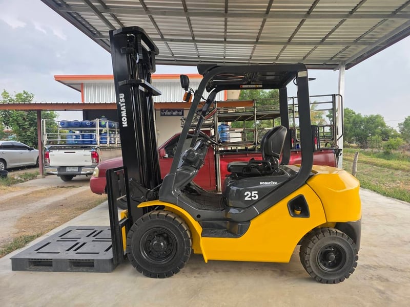 รถโฟล์คลิฟท์มือสอง KOMATSU FD25T-17