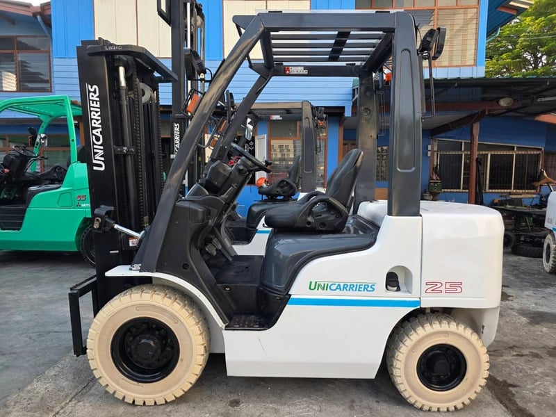รถโฟล์คลิฟท์มือสอง UNICARRIERS Y1F2  - 6,666ชม.