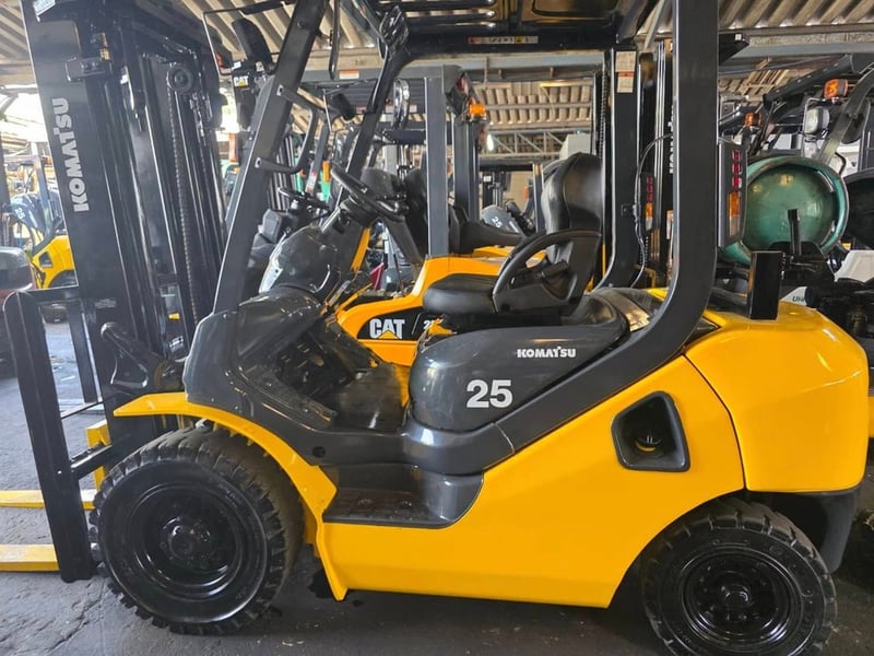 รถโฟล์คลิฟท์มือสอง KOMATSU FG25T-16