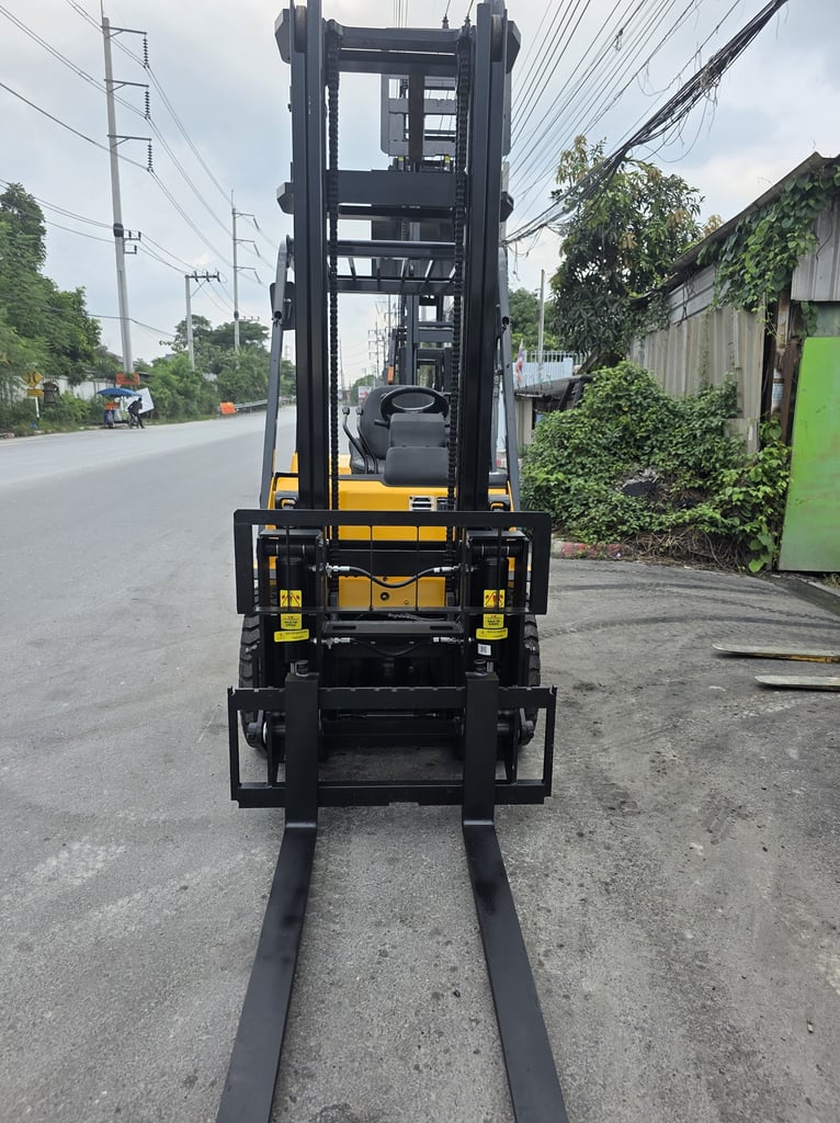 รถโฟล์คลิฟท์มือสอง CATERPILLAR DP25NT with Hinge Fork