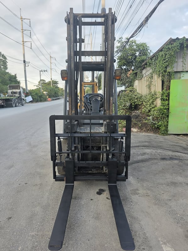 รถโฟล์คลิฟท์มือสอง TOYOTA 8FD25V40 MT