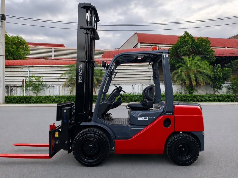 รถโฟล์คลิฟท์มือสอง TOYOTA 8FD30V50 MT - Hinge Fork