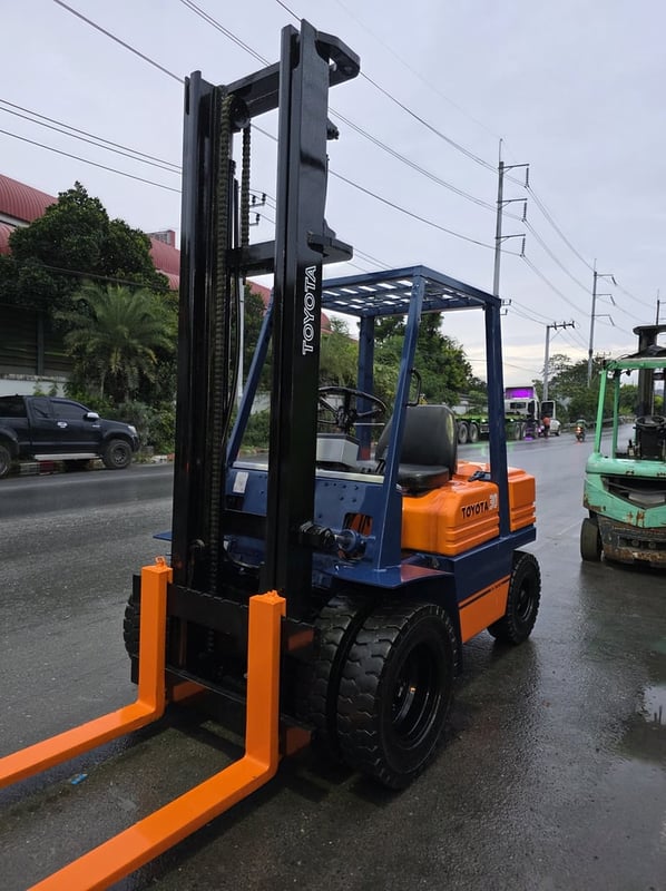 รถโฟล์คลิฟท์มือสอง TOYOTA 5FD28