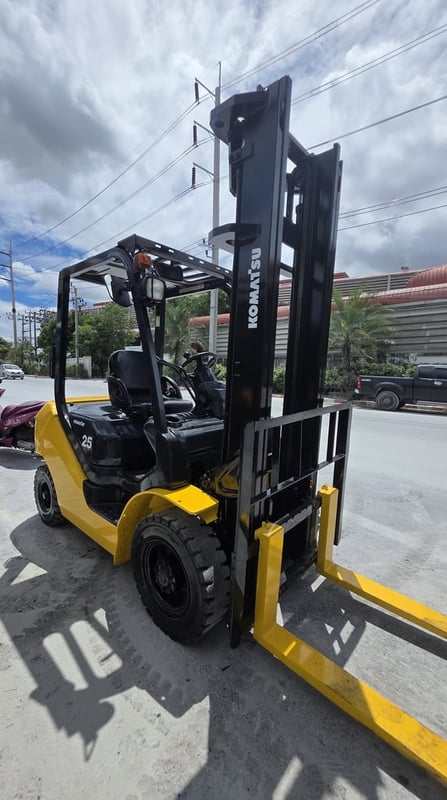 รถโฟล์คลิฟท์มือสอง KOMATSU FD25T-17