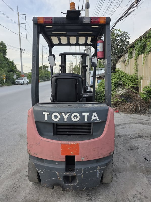 รถโฟล์คลิฟท์มือสอง TOYOTA 8FD15