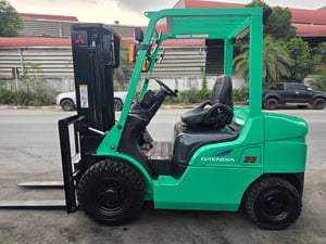 รถโฟล์คลิฟท์มือสอง MITSUBISHI GRENDIA FD25NT รถโฟล์คลิฟท์มือสอง MITSUBISHI GRENDIA FD25NT