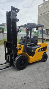 รถโฟล์คลิฟท์มือสอง CAT DP25NT รถโฟล์คลิฟท์มือสอง CAT DP25NT