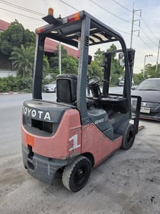 รถโฟล์คลิฟท์มือสอง TOYOTA 8FD15