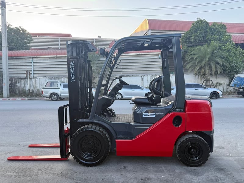 รถโฟล์คลิฟท์มือสอง TOYOTA 8FD25V45 MT - 12,xxx ชม.