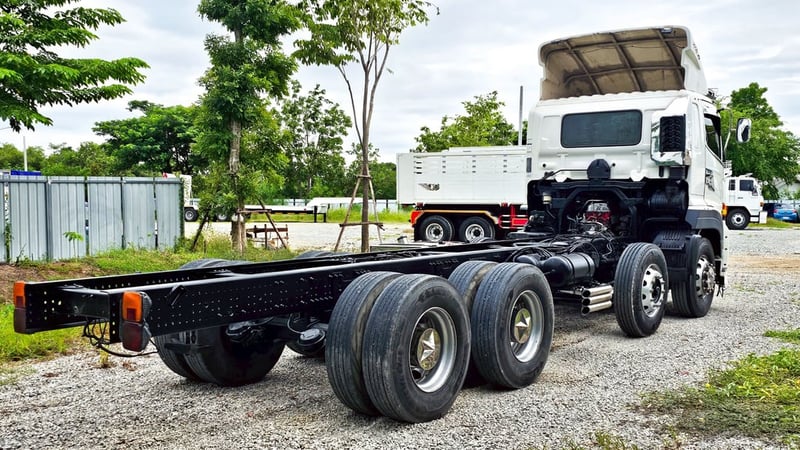 12 ล้อ หัวคัสซี HINO VICTOR 344 แรงม้า ปี 2560