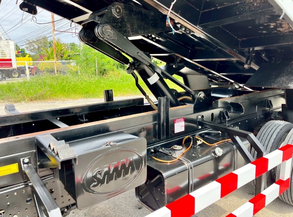 ISUZU FRR 210แรงม้า รถบรรทุก 6ล้อ ดั้มพ์ ปี2021