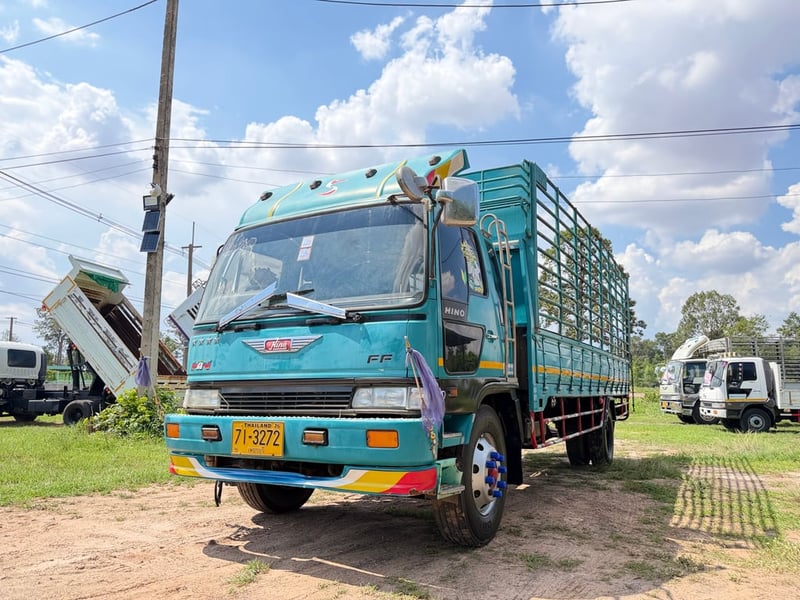 6 ล้อ HINO FF3H 195 6 ล้อ HINO FF3H 195