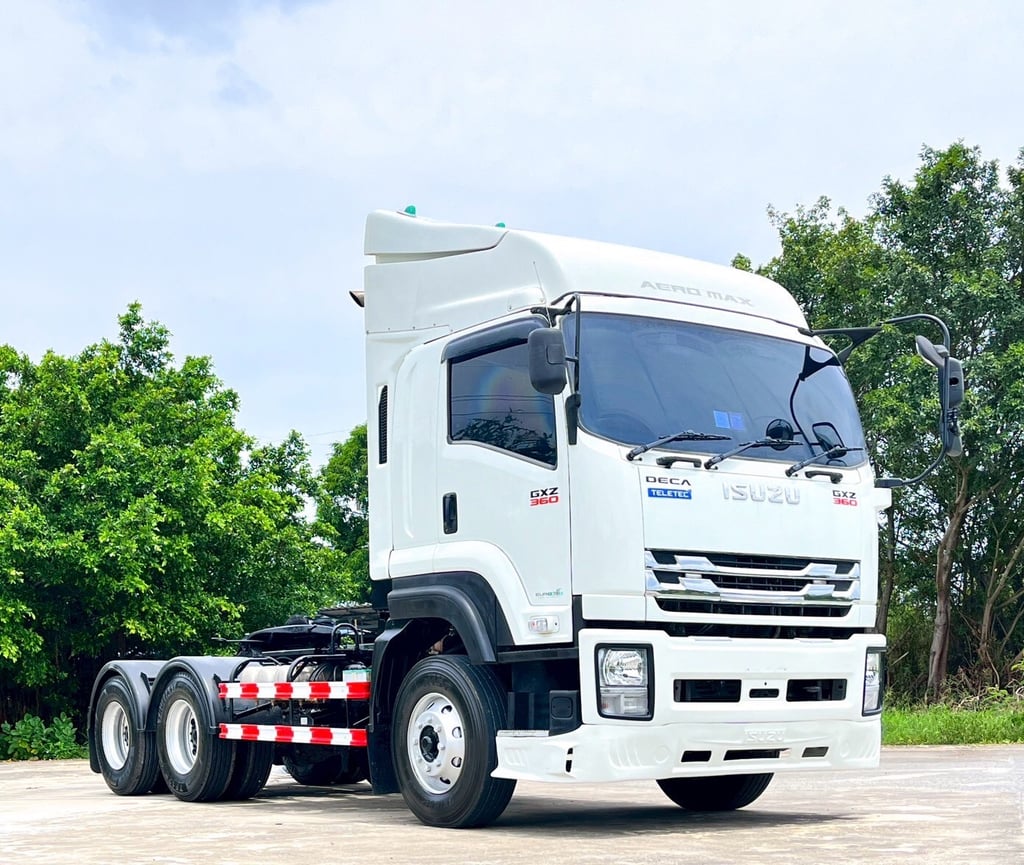 ISUZU GXZ 360แรงม้า รถบรรทุก หัวลาก 10ล้อ หัวลาก เฉพาะหัว ปี2013