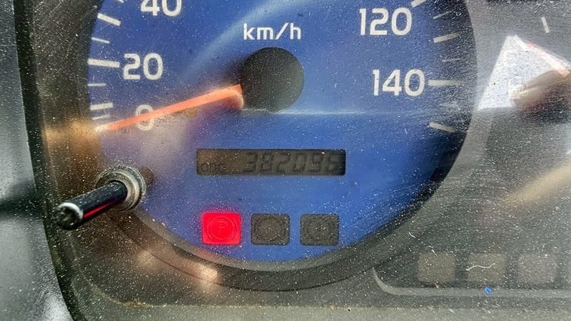 6  ล้อติดเครน HINO FG1J 212 แรงม้า ปี 2547