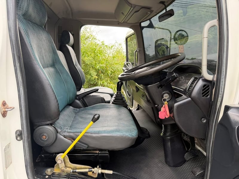 6 ล้อดั้ม hino FC9J 175 แรง ปี55