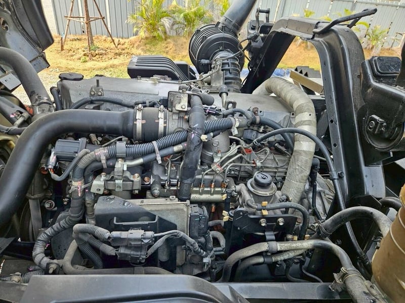 ISUZU FTR 240แรงม้า รถบรรทุก 6ล้อ ดั้มพ์ ปี2020