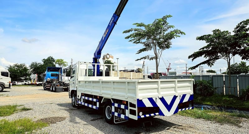 6 ล้อติดเครน HINO FC4J 150 แรงม้า ปี 2547