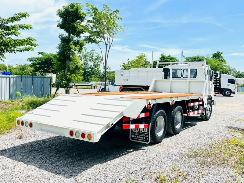 10 ล้อ ท้ายลาด  HINO F18 180 แรงม้า