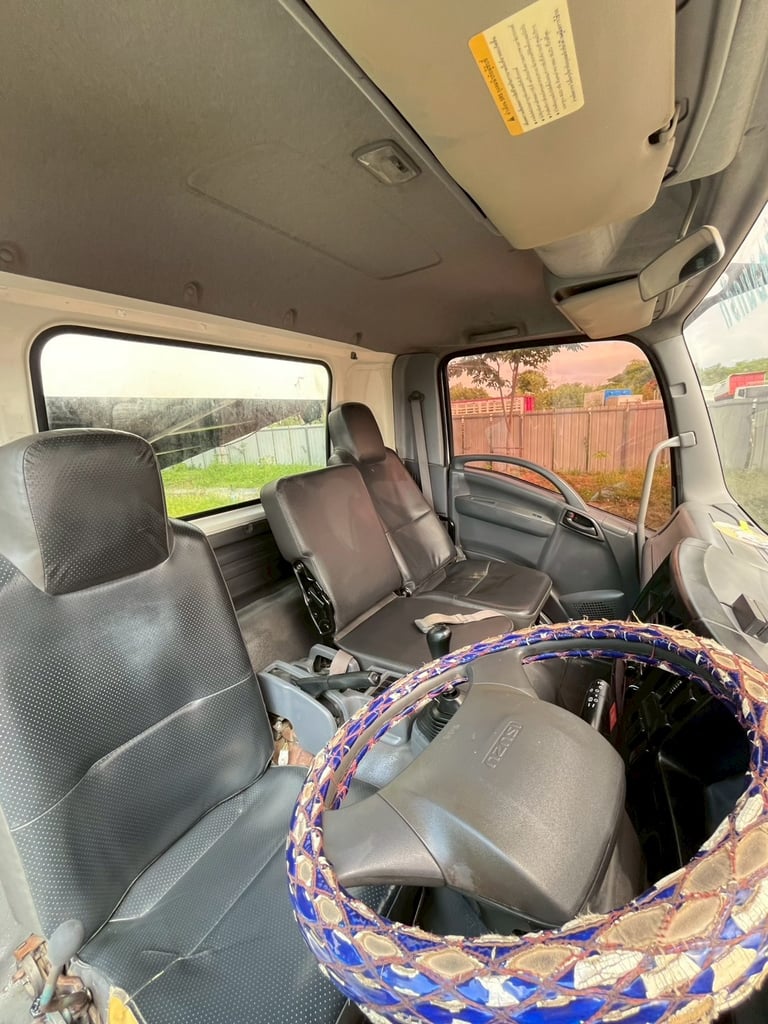 10 ล้ออดัมพ์ ISUZU FRR 210 แรงม้า ปี 2563 มีระบบลากลูก 10 ล้ออดัมพ์ ISUZU FRR 210 แรงม้า ปี 2563 มีระบบลากลูก