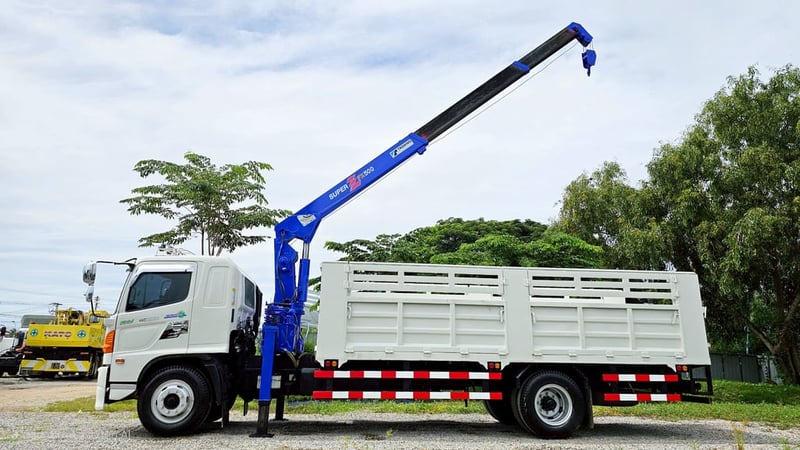 6  ล้อติดเครน HINO FG1J 212 แรงม้า ปี 2547