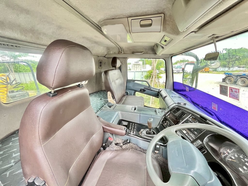 MITSUBISHI FUSO FN 380แรงม้า รถบรรทุก หัวลาก 10ล้อ หัวลาก เฉพาะหัว ปี2010 MITSUBISHI FUSO FN 380แรงม้า รถบรรทุก หัวลาก 10ล้อ หัวลาก เฉพาะหัว ปี2010