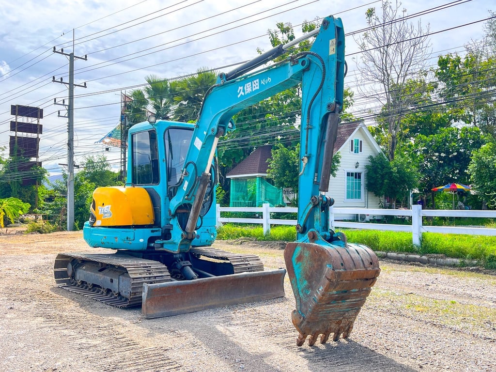 Kubota PC30 
