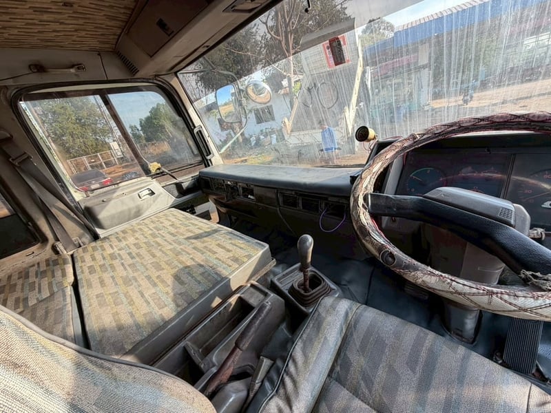 10 ล้อล่อง HINO FL3H 195 ปี39