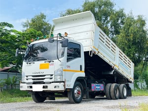 10 ล้ออดัมพ์ ISUZU FRR 210 แรงม้า ปี 2563 มีระบบลากลูก
