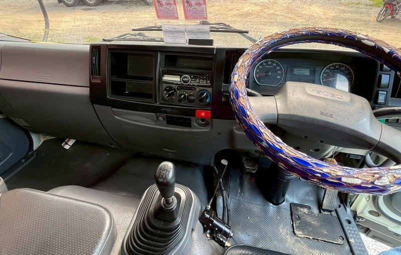10 ล้ออดัมพ์ ISUZU FRR 210 แรงม้า ปี 2563 มีระบบลากลูก