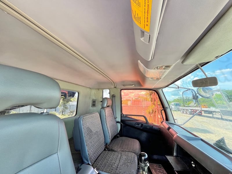 MITSUBISHI FUSO FN 240แรงม้า รถบรรทุก 10ล้อ ดั้มพ์ ปี2013