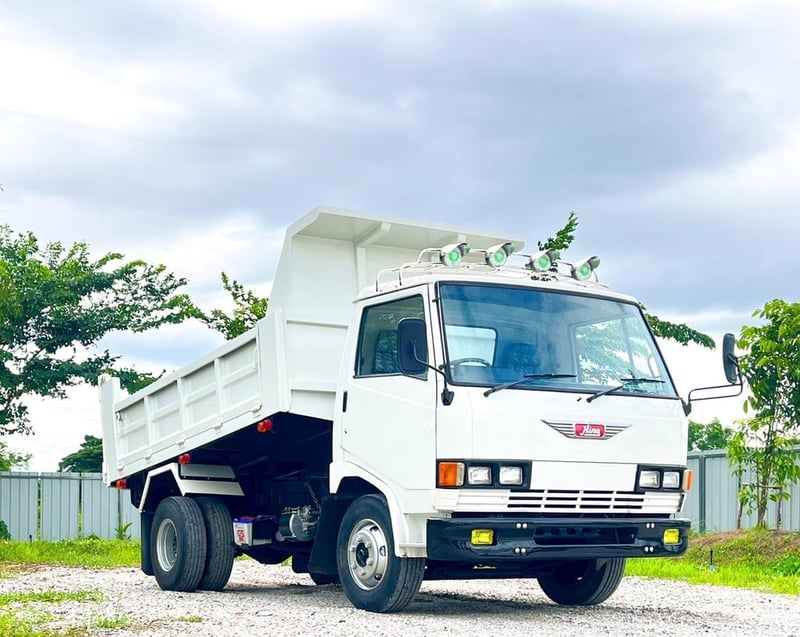 HINO FB รถบรรทุก 6ล้อ ดั้มพ์ ปี1990
