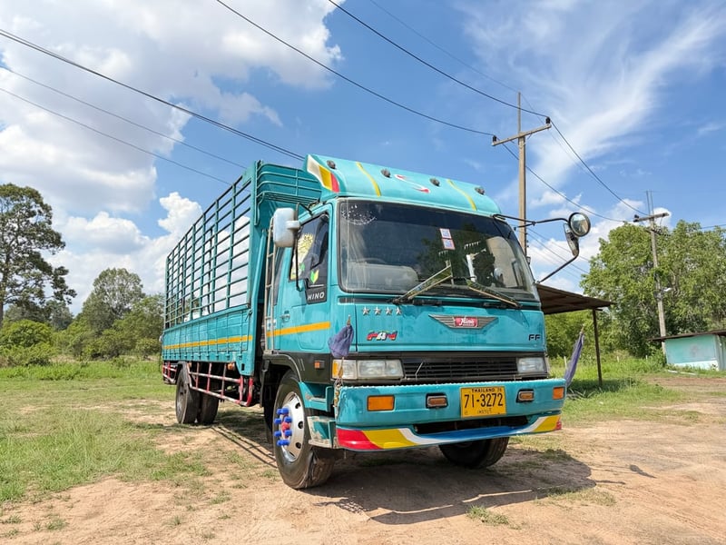 6 ล้อ HINO FF3H 195 6 ล้อ HINO FF3H 195