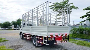 6 ล้อคอก HINO XZU 136 แรงม้า ปี 2553