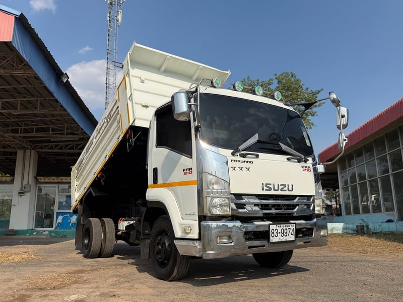 ISUZU FRR 210แรงม้า รถบรรทุก 6ล้อ ดั้มพ์ ปี2017