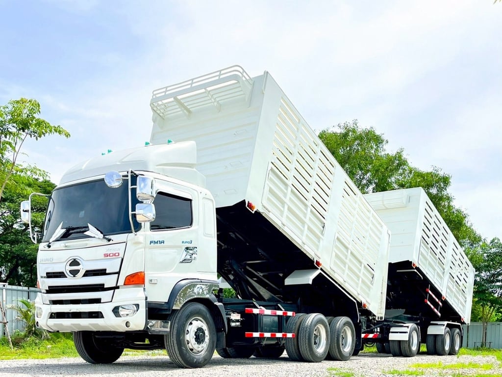 HINO FM 344แรงม้า รถบรรทุก 10ล้อ พ่วงแม่ลูก ปี2015 HINO FM 344แรงม้า รถบรรทุก 10ล้อ พ่วงแม่ลูก ปี2015